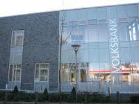   &raquo; Click to zoom ->