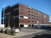   &raquo; Click to zoom ->