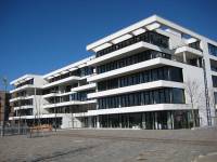   &raquo; Click to zoom ->