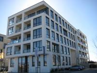   &raquo; Click to zoom ->