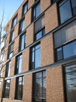   &raquo; Click to zoom ->